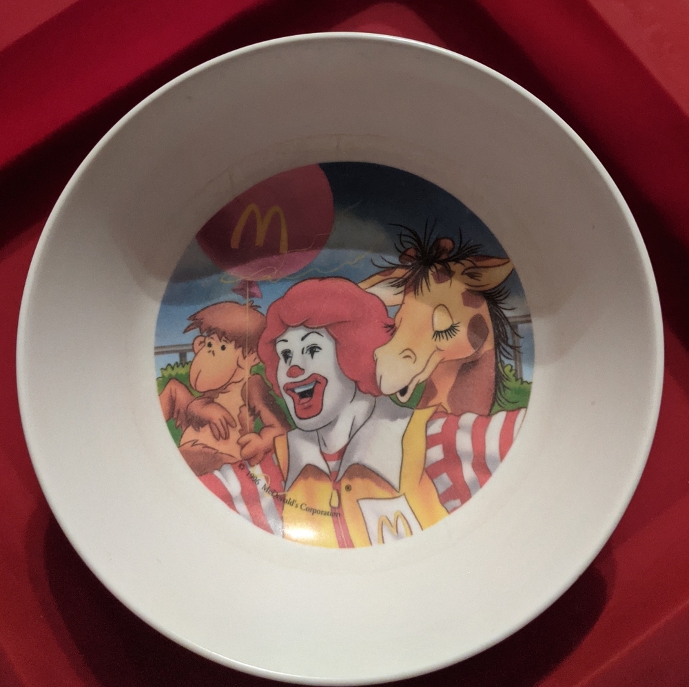 Ronald McDonald bowl. nostalgia! Great condition